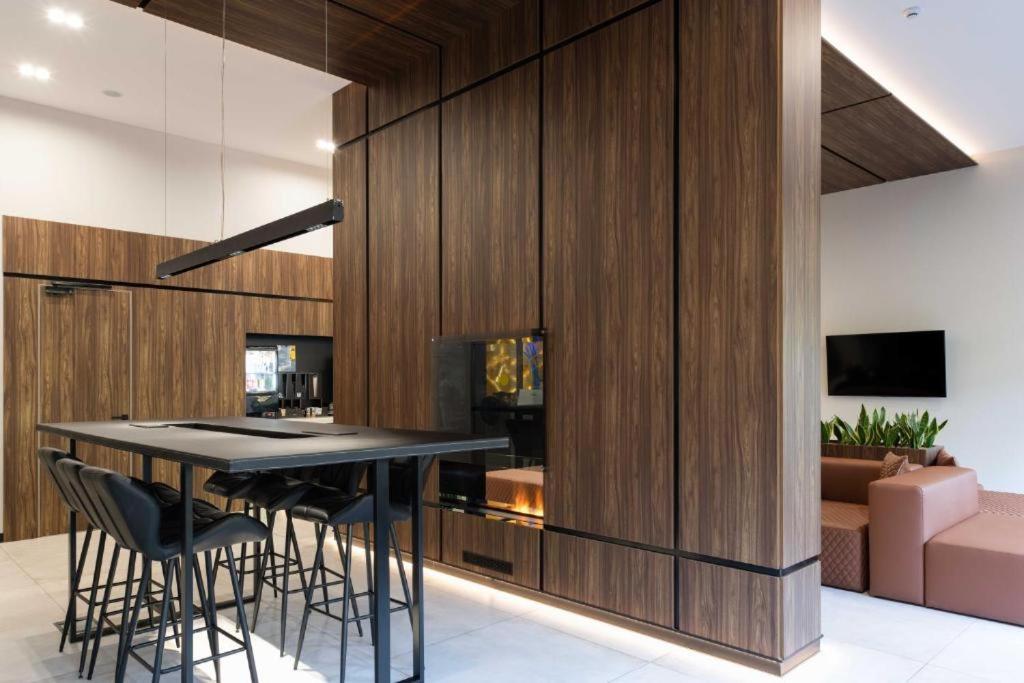 Apartamento Cube House Kiev Exterior foto