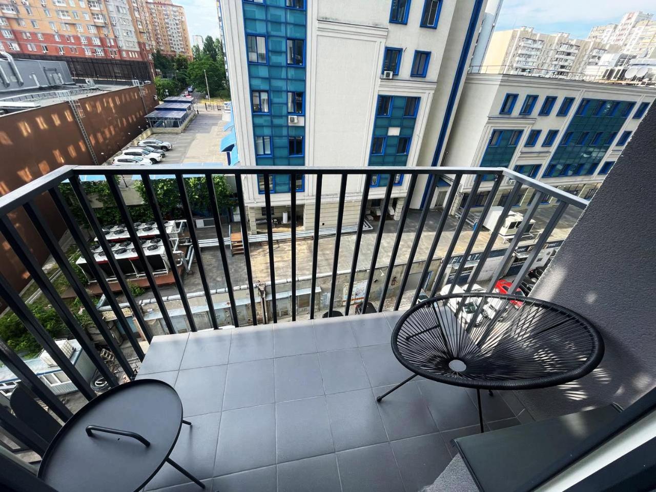 Apartamento Cube House Kiev Exterior foto